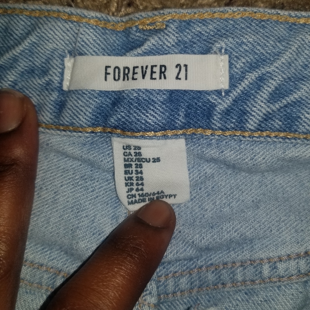 Distressed Jean's - Picture 6 of 6